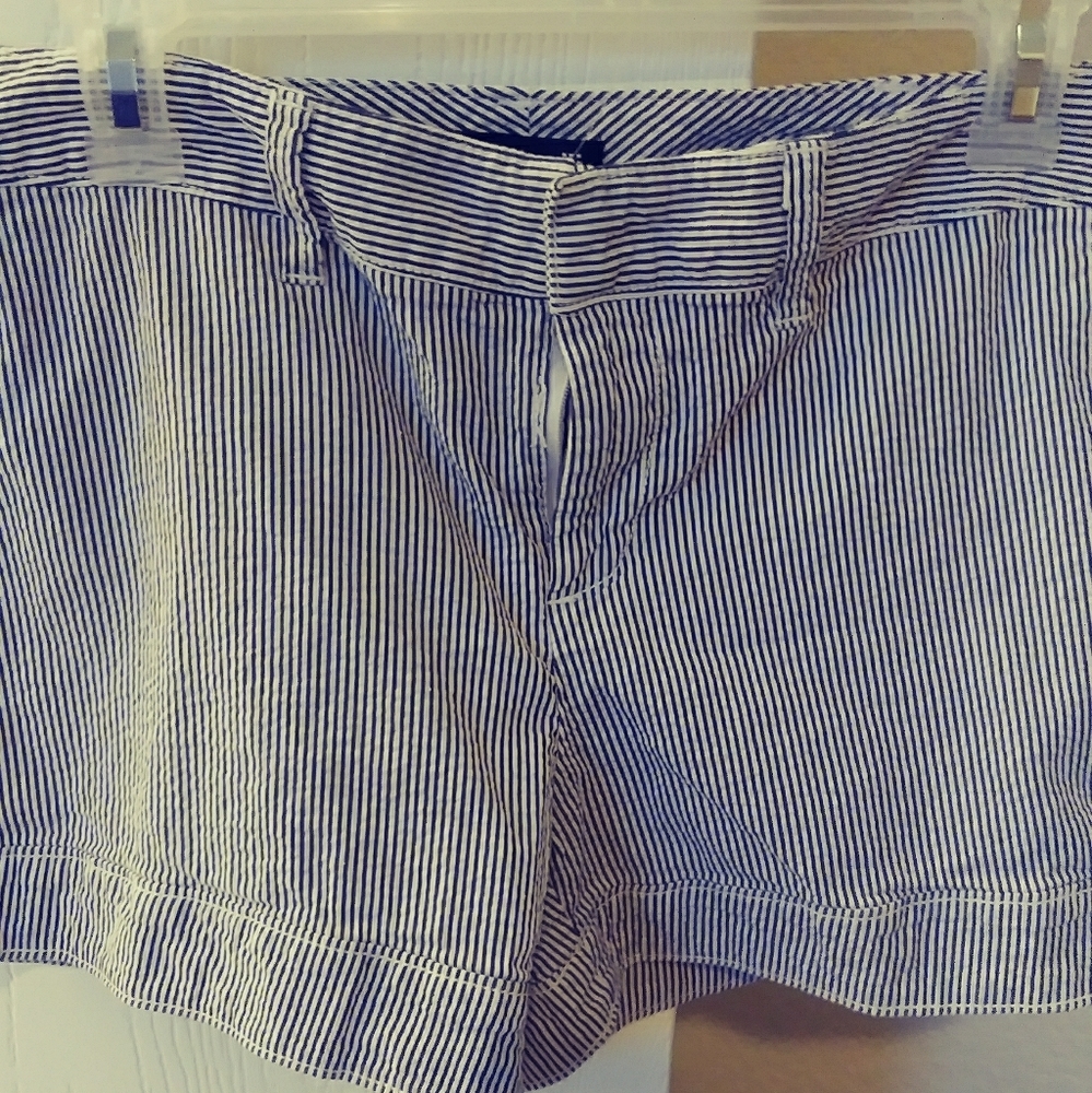 Gap shorts